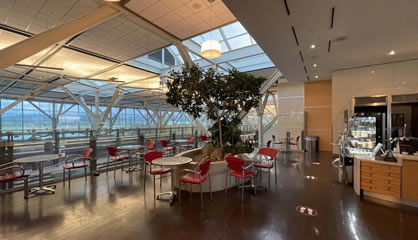 Air Canada Maple Leaf Lounge Vancouver Transborder